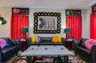 Music Hall Brand New 2BR 2 and a half BA - 7