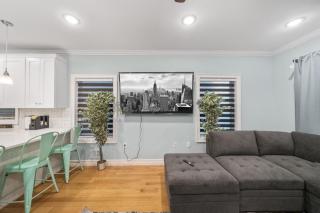 Skyline Haven Luxe NYC Escape - Jersey City - 8