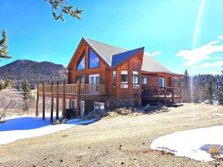 Stunning 2 Bedroom 1.5 Bath Cabin on 3.5 Acres - 6