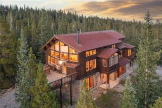 Moose Rock Reserve - LUX, Hot tub, Sauna, Views - 0