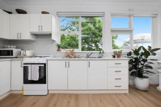 Charming Retreat in Exclusive Glebe Estate - Sydney - 1