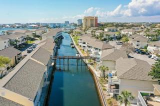 Sandpiper Cove 1 Bedroom Free Beach Service Destin FL - Destin - 0