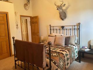 Stunning Secluded Mtn Getaway, Picturesque Views - 7