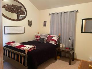 Stunning Secluded Mtn Getaway, Picturesque Views - 6