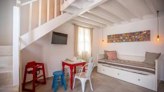 Chic & Modern Apartments with swim access - Calchi (Halki) - 6