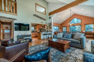 Awesome 6Bed 4bath MT Cabin Hot Tub with Views - 3