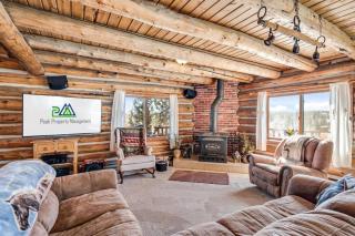 Amazing 3200Sq ft Upgrade Log Cbn GameRoom HotTub - 3