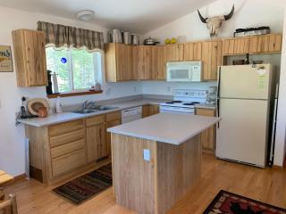 Beautiful Secluded Rocky Mountain Hideaway - 1