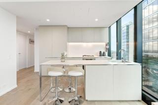 Next to Crown and Yarra River Australia 108 Lux 2 Bed 2 Bath - Melbourne - 9