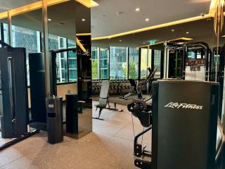 Designer City Haven with Pool Sauna Gym - Melbourne - 6