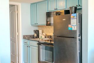 Direct Oceanfront 1 Bedroom Suite! Schooner At Compass Cove 335- Sleeps 4! - Myrtle Beach - 8