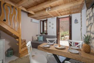 Captain's Memories Stylish Harbour Apartments - Calchi (Halki) - 8