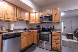 Cozy Relaxing Retreat Near Downtown SLC - Salt Lake City - 9
