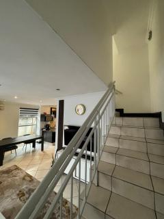 Charming 2 bedroom house - 4