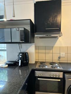 Charming 2 bedroom house - 1