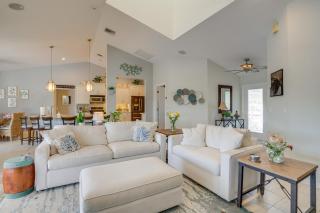 Dock and Pool Canal-Front Cape Coral Oasis! - Cape Coral - 6