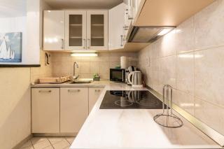 Spacious family apartment by the sea - 2