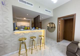 Luxurious 2-Bedroom Haven - 7