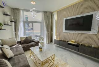 Luxurious 2-Bedroom Haven - 3