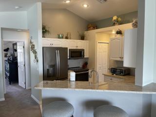 401 Pet-Friendly, Pirate’s Cove Retreat - Fort Myers Beach - 5
