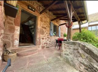 Maison pleine de charme située sur une zone touristique - Saint-Christophe-Vallon - 2