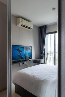 Apartment with Train Access - Luxurious & Cozy - 7