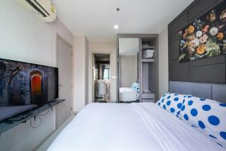 Apartment with Train Access - Luxurious & Cozy - 4
