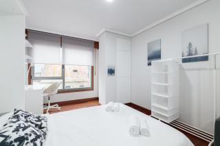 Estudio moderno con parking by CABANA Rentals - 2