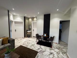 Private Entrance - 8