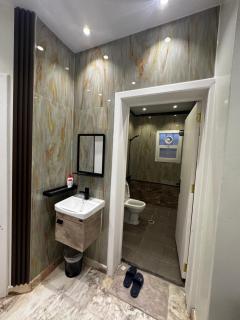 Private Entrance - 2