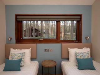 Sherwood Forest Cabins - Forest Holidays - Edwinstowe - 8