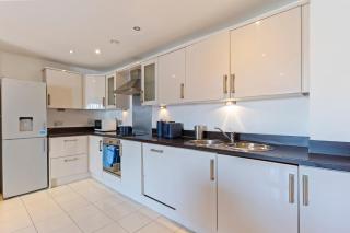 Sapphire Suite-CityCentre-Luxury-FreeParking - Birmingham - 4