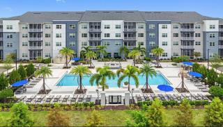 Landing at The Henry Luxury Apartments - 1 Bedroom in Sanford - Sanford - 0