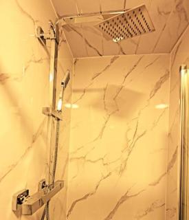 Private Bliss Near Luton Station - Luton - 3