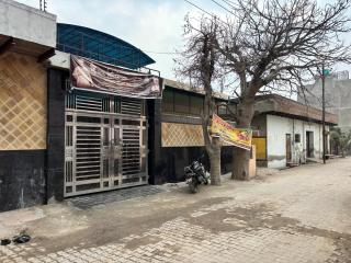 Shri Gaya Prasad Dham - Vrindāvan - 7