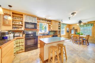 Maine Cottage Getaway, Close to Belfast & Hiking - 2