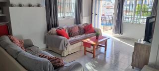 2 Bed Villa - Sleeps 5 - Private Pool & Garden - Nerja - 0