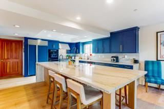 Cliffside Retreat - 5