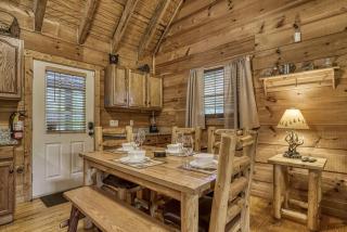 Beary Beary Special - Sevierville - 5