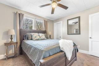 Spacious Farmhouse Ranch Near Mobile - Tillmans Corner - 1
