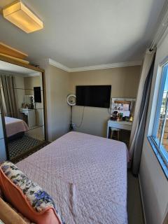 Casa Grande com Churrasqueira e Vaga para 2 carros - Camboriú - 1