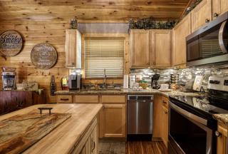Cabin Fever - Sevierville - 4