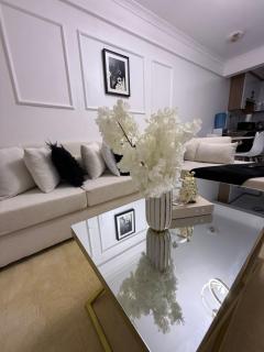 Trendy Luxe 1BR with Spacious Living Room - 9