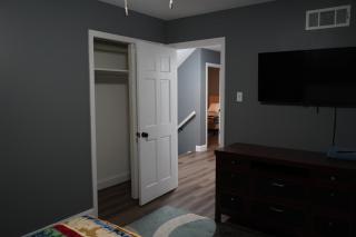 Stylish 4BR Prime Location Close to All! - Memphis - 1