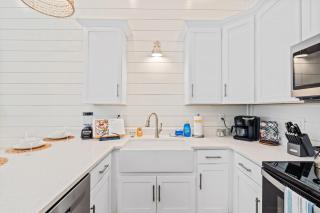 Brand New Luxury Rental on Oleander Unit B - Dauphin Island - 4