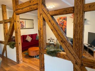 J22 - Fullhouse - Apartments - Fussgängerzone - Netflix - Eisenach - 0