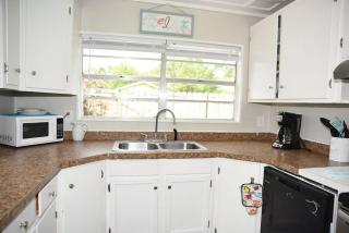 Bungalow near Main Street - #1 - Grand Bay - 8