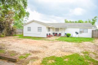 Bungalow near Main Street - #1 - Grand Bay - 0