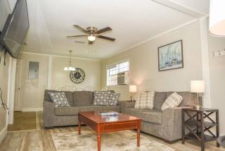Bungalow near Main Street - #2 - Grand Bay - 9