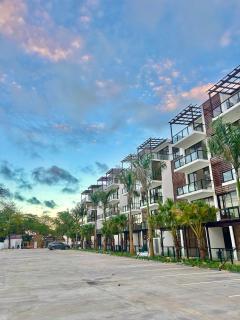 GH Condos by Sunrise3 - - 3